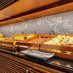 מלון Olissippo Oriente 4*