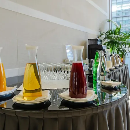Olissippo Oriente Отель 4*