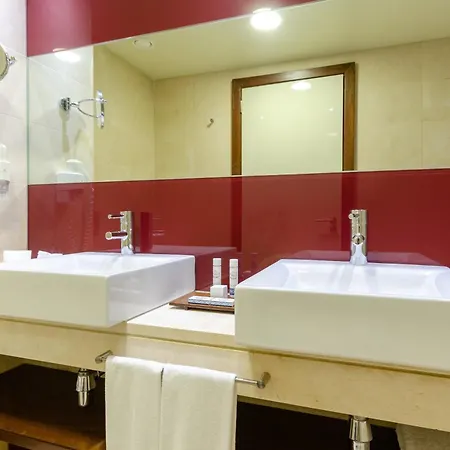 Olissippo Oriente 4*