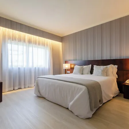 Olissippo Oriente Отель 4*